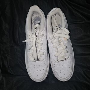 Air Force One size 6.5 BOYS